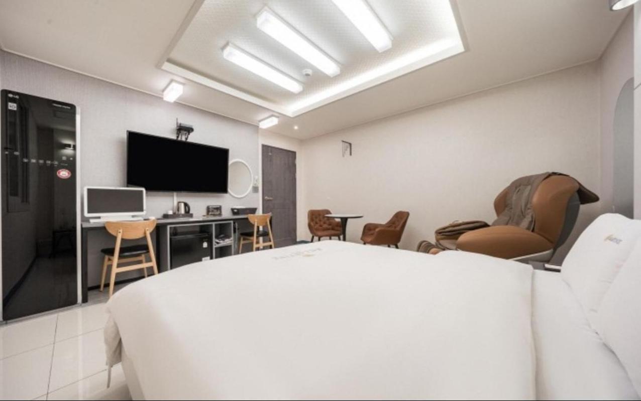 Ballantine Business Hotel Gwangju Metropolitan City Εξωτερικό φωτογραφία